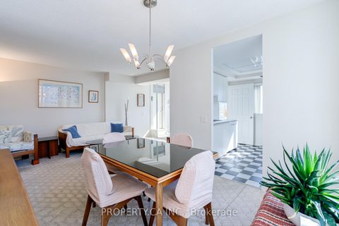 Photo 10 at 1401 - 7 Bishop Avenue, Newtonbrook East, Toronto