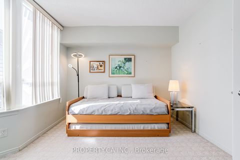 Photo 22 at 1401 - 7 Bishop Avenue, Newtonbrook East, Toronto