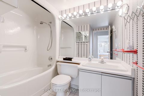 Photo 24 at 1401 - 7 Bishop Avenue, Newtonbrook East, Toronto