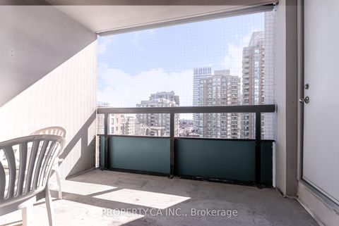 Photo 28 at 1401 - 7 Bishop Avenue, Newtonbrook East, Toronto