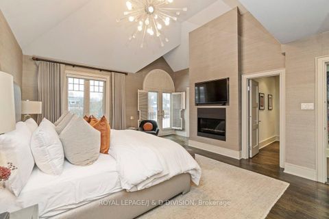 Photo 22 at 196 Inglewood Drive, Moore Park, Toronto