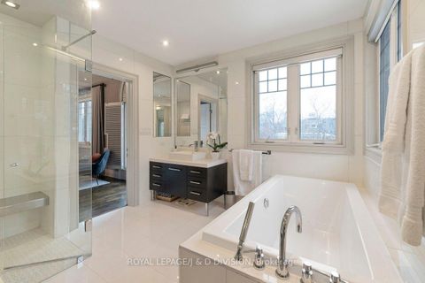 Photo 25 at 196 Inglewood Drive, Moore Park, Toronto