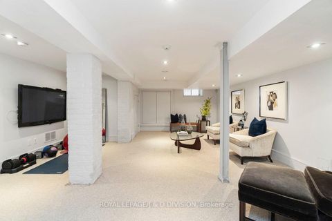 Photo 44 at 196 Inglewood Drive, Moore Park, Toronto