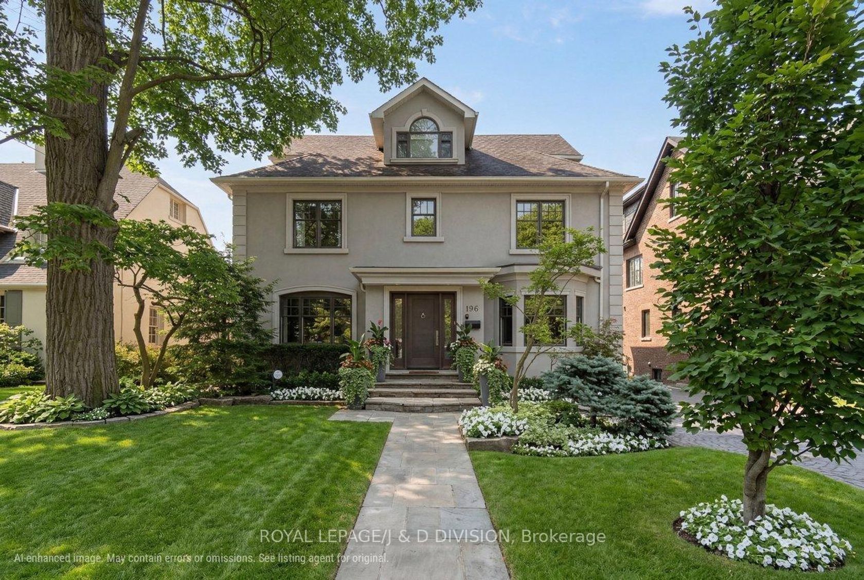 196 Inglewood Drive, Moore Park, Toronto photo number 2