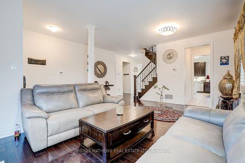 Photo 16 at 22 Northcastle Crescent, Brooklin, Whitby