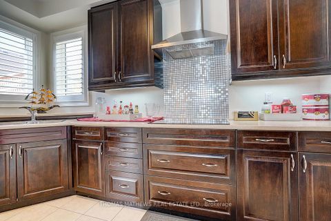 Photo 25 at 22 Northcastle Crescent, Brooklin, Whitby