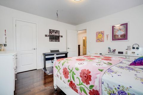 Photo 36 at 22 Northcastle Crescent, Brooklin, Whitby