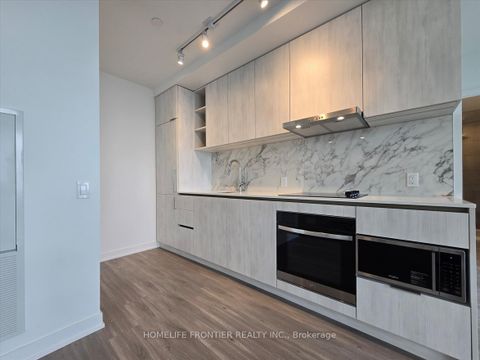 Photo 6 at Lph01 - 8 Wellesley Street W, Bay Street Corridor, Toronto