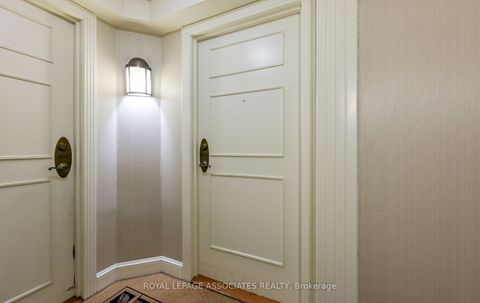 Photo 5 at 606A - 710 Humberwood Boulevard, Clairville, Toronto