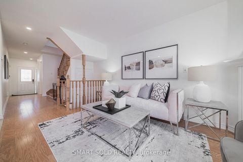 Photo 6 at 29 Breezeway Crescent, Rouge Woods, Richmond Hill