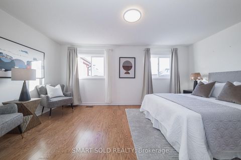 Photo 14 at 29 Breezeway Crescent, Rouge Woods, Richmond Hill