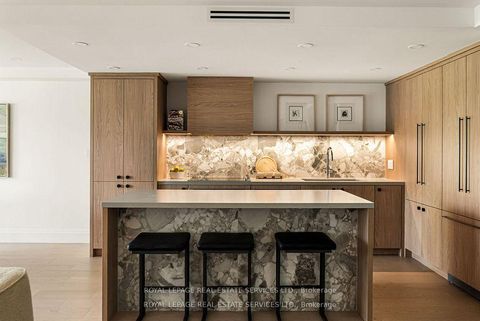 Photo 4 at 402 - 349 St Clair Avenue W, Casa Loma, Toronto