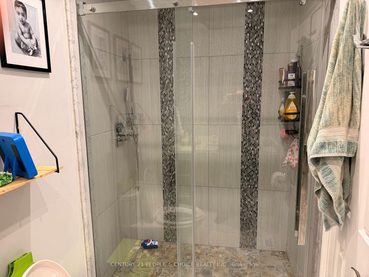 Photo 7 at 46 Abell Drive, Madoc, Brampton