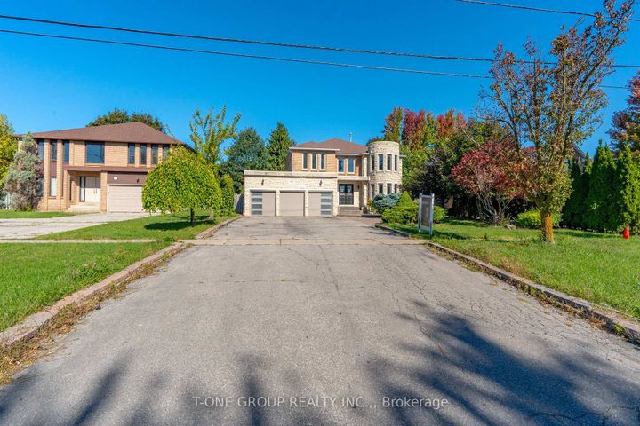 Photo 1 at 382 Elgin Mills Road W, Westbrook, Richmond Hill