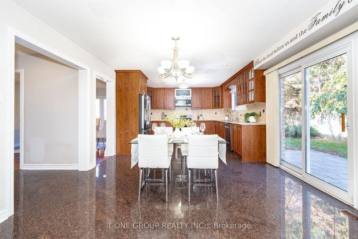 Photo 19 at 382 Elgin Mills Road W, Westbrook, Richmond Hill