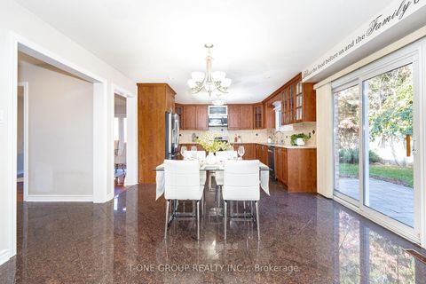 Photo 19 at 382 Elgin Mills Road W, Westbrook, Richmond Hill