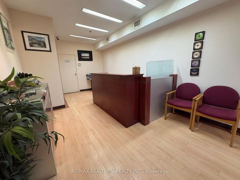 Photo 3 at 373 - 200 Silver Star Boulevard, Milliken, Toronto