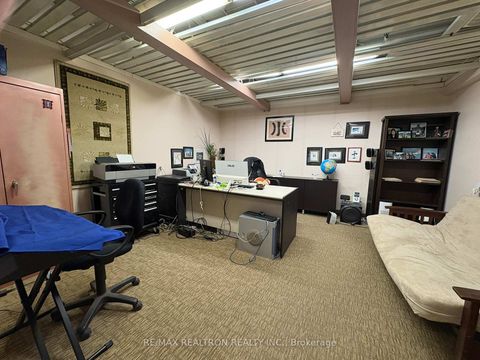 Photo 12 at 373 - 200 Silver Star Boulevard, Milliken, Toronto