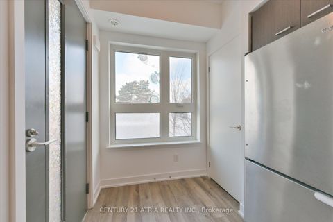 Photo 3 at 111 - 2100 Bridletowne Circle, L'Amoreaux, Toronto