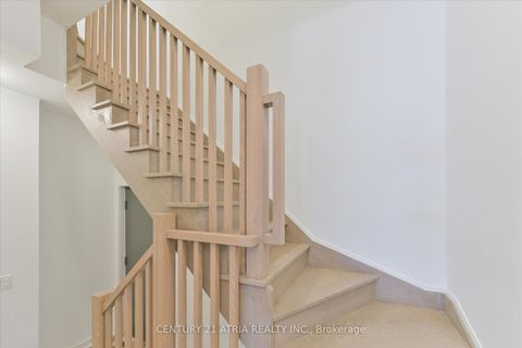 Photo 11 at 111 - 2100 Bridletowne Circle, L'Amoreaux, Toronto