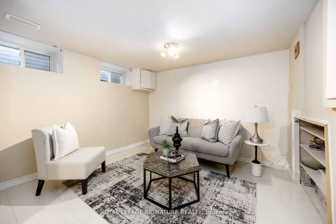 Photo 23 at 104 Billington Crescent, Donalda, Toronto