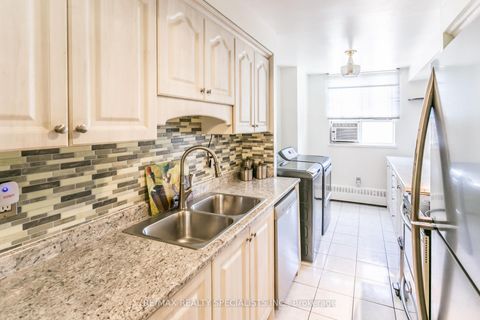 Photo 14 at 206 - 1615 Bloor Street E, Applewood, Mississauga