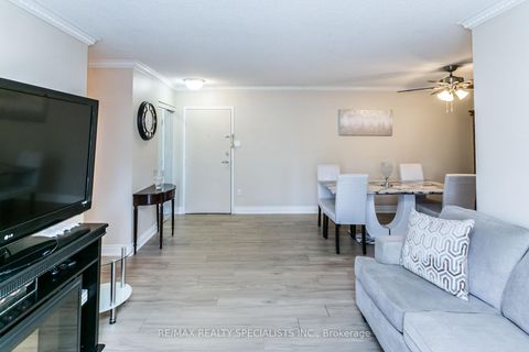 Photo 19 at 206 - 1615 Bloor Street E, Applewood, Mississauga