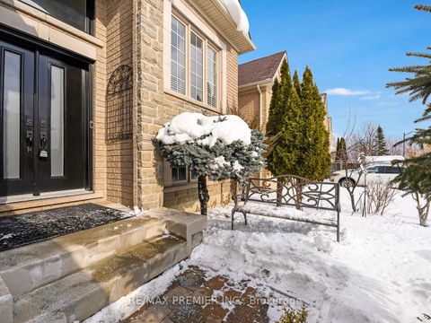 Photo 2 at 46 Ben Boy Avenue, Schomberg, King