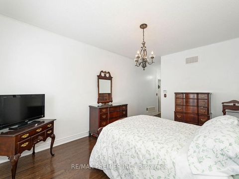 Photo 27 at 46 Ben Boy Avenue, Schomberg, King