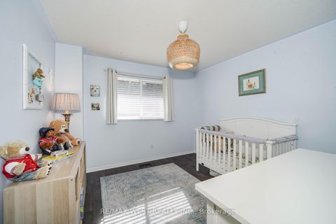 Photo 16 at 43 Summitcrest Drive, Devonsleigh, Richmond Hill