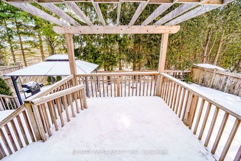 Photo 23 at 43 Summitcrest Drive, Devonsleigh, Richmond Hill