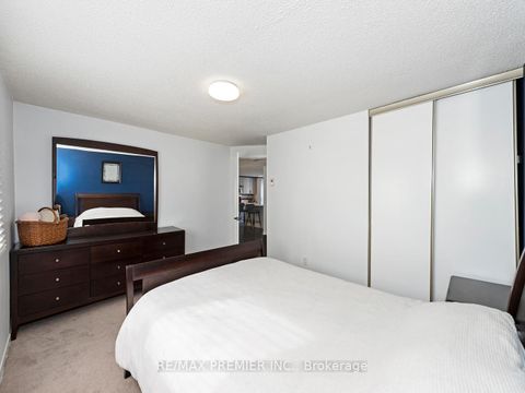 Photo 29 at 203 Burns Circle, Northwest, Barrie