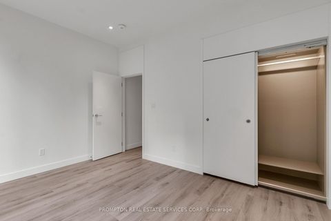 Photo 23 at 9 Gloucester Street, Yonge Corridor, Toronto