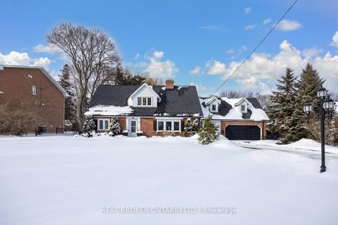 Photo 1 at 18 Concession Street W, Bowmanville, Clarington