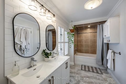 Photo 24 at 18 Concession Street W, Bowmanville, Clarington