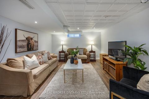 Photo 33 at 18 Concession Street W, Bowmanville, Clarington