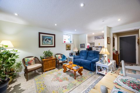 Photo 41 at 18 Concession Street W, Bowmanville, Clarington