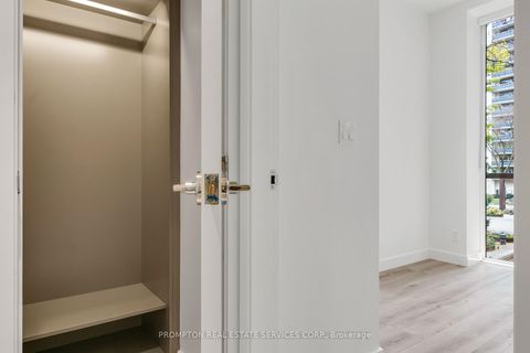 Photo 19 at 11 Gloucester Street, Yonge Corridor, Toronto