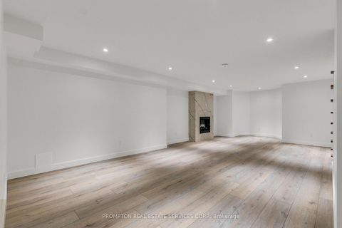 Photo 30 at 11 Gloucester Street, Yonge Corridor, Toronto