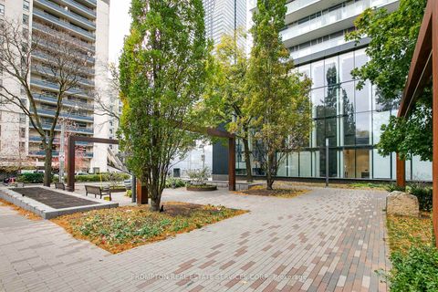 Photo 33 at 11 Gloucester Street, Yonge Corridor, Toronto