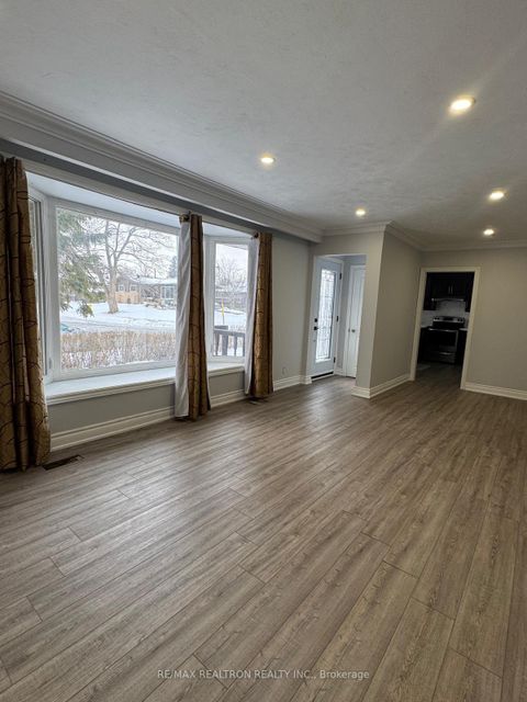 Photo 3 at 1467 Oxford Street, Lakeview, Oshawa