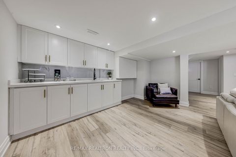 Photo 30 at 523 Briar Hill Avenue, Forest Hill North, Toronto