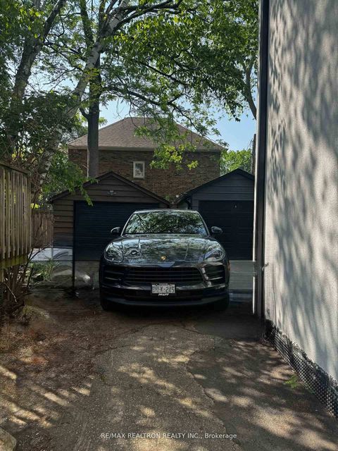 Photo 37 at 523 Briar Hill Avenue, Forest Hill North, Toronto