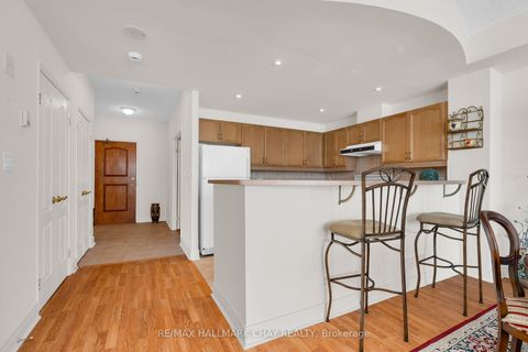 Photo 8 at PH 2-4 - 2 Toronto Street, City Centre, Barrie