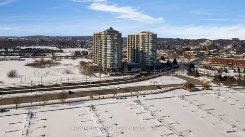 Photo 32 at PH 2-4 - 2 Toronto Street, City Centre, Barrie