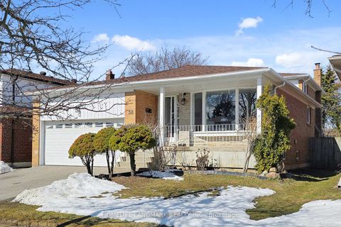 Photo 1 at 38 Pebblehill Square, Agincourt North, Toronto