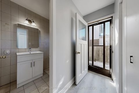 Photo 33 at 38 Pebblehill Square, Agincourt North, Toronto