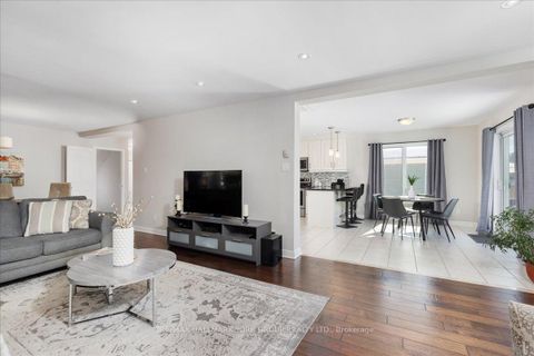 Photo 14 at 19 Silverstone Crescent, Keswick South, Georgina