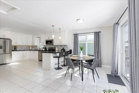 Photo 15 at 19 Silverstone Crescent, Keswick South, Georgina