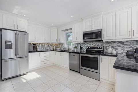 Photo 18 at 19 Silverstone Crescent, Keswick South, Georgina